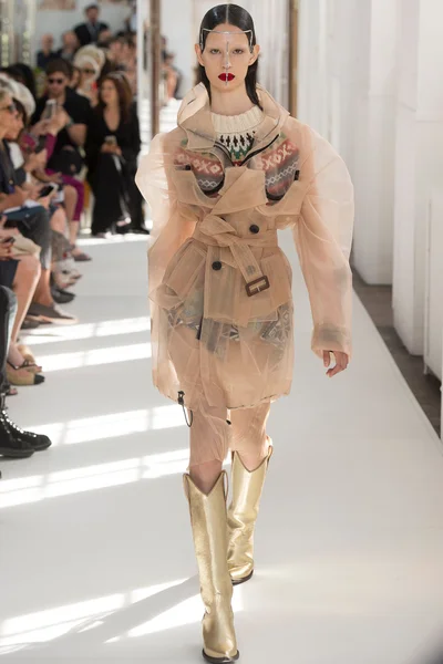 Look 5